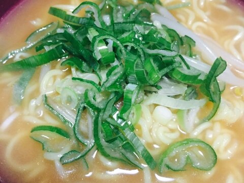 サッポロ一番醤油とんこつラーメン